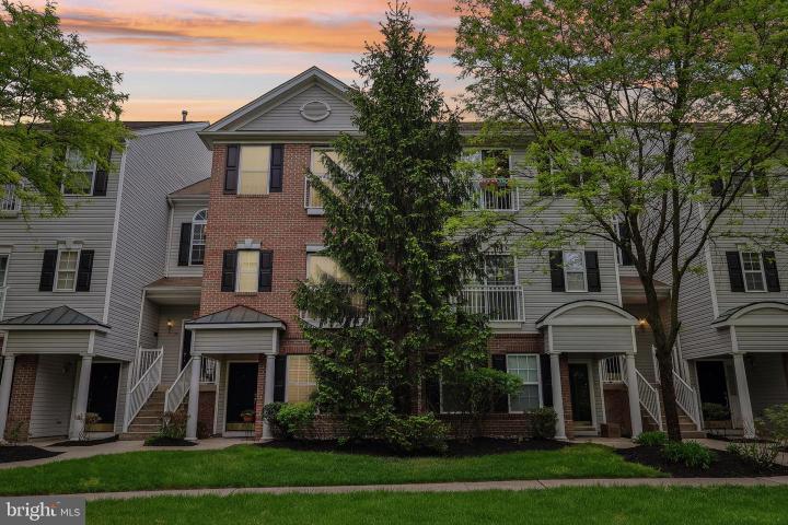 Photo of 340 Lisa Way
