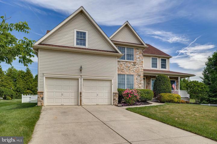 Photo of 13 Stoneybrook Court