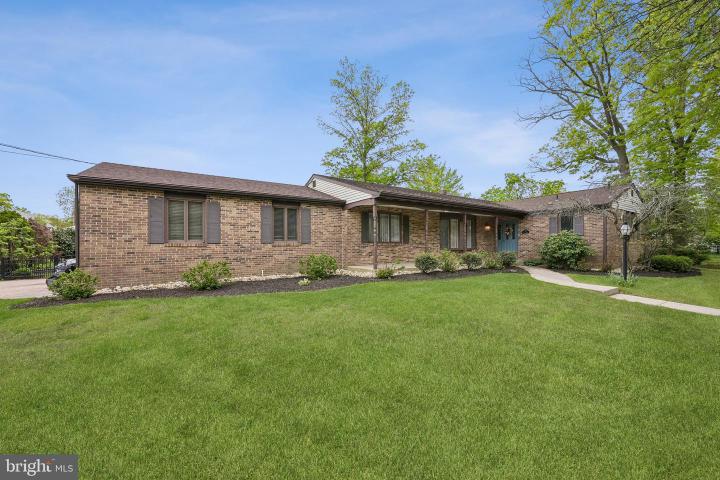 Photo of 901 2nd Street