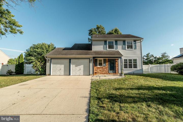 Photo of 10 Honey Locust Lane