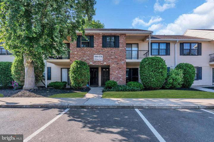 Photo of 572 Willow Turn