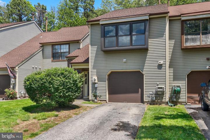 Photo of 12 Fairway Court