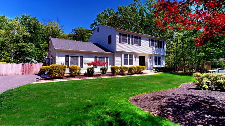 Photo of 3 Colonial