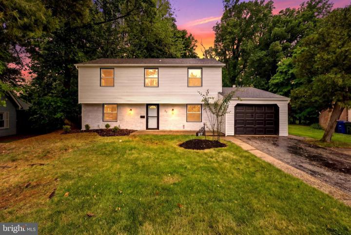 Photo of 27 Parkside Circle