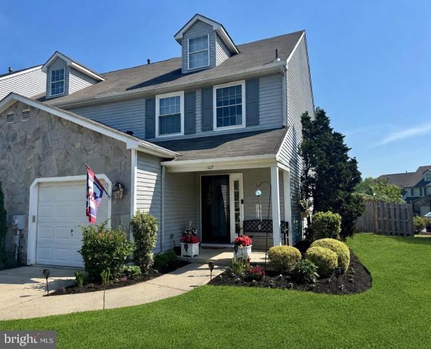 Photo of 107 Lamplighter Court, Marlton NJ