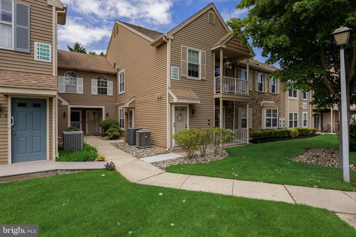 Photo of 1563 Thornwood Drive
