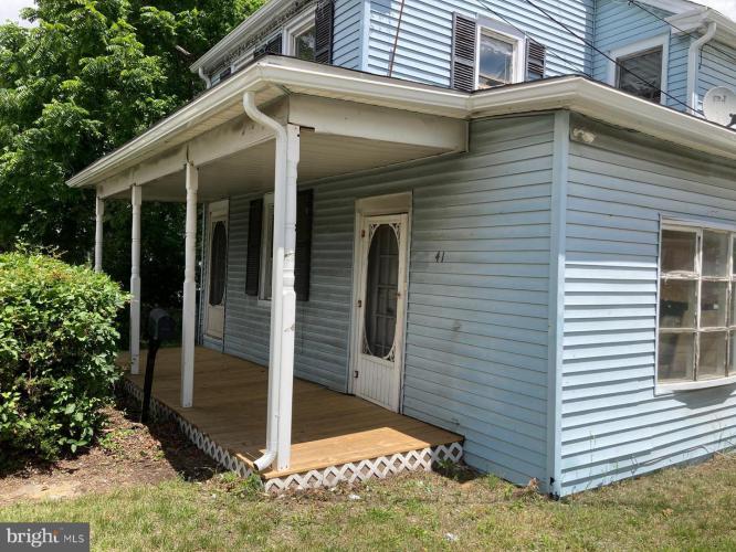 Photo of 41 S Bridgeboro Street