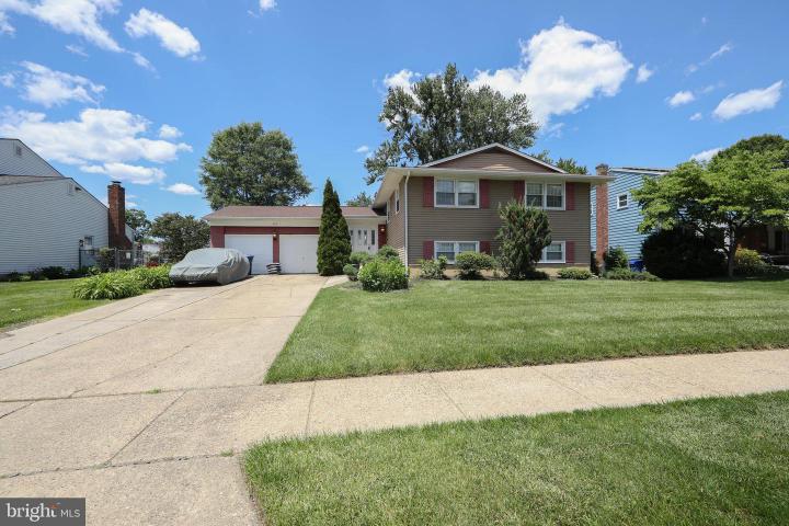 Photo of 809 Charleston Road