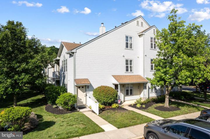 Photo of 1404 Denham Court