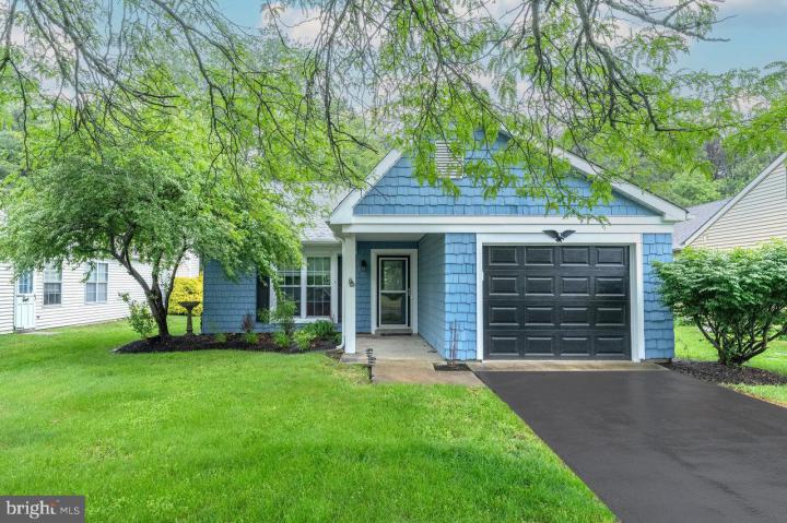 Photo of 877 Westminster Drive