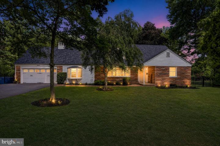 Photo of 302 Bridgeboro Road