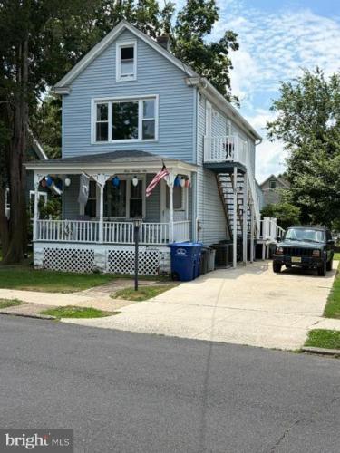 Photo of 326 Riverview Avenue