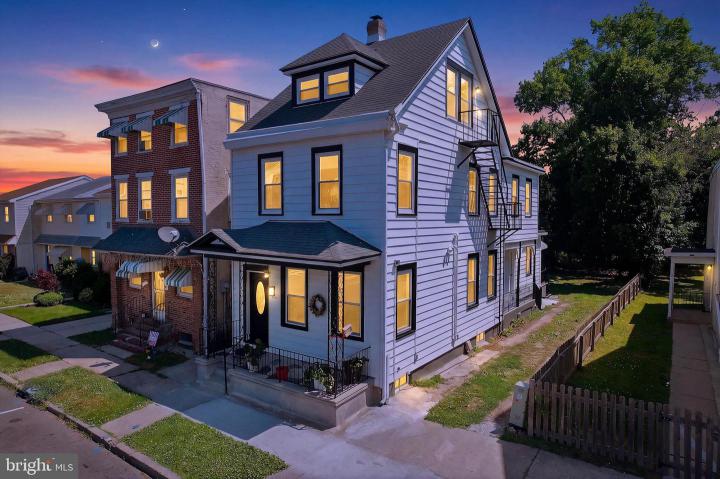 Photo of 225 Stacy
