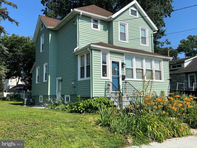 Photo of 334 Rosalind Avenue, Gloucester City NJ