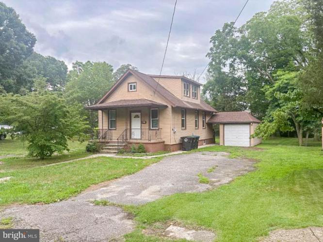 Photo of 725 E Linden Avenue, Lindenwold NJ