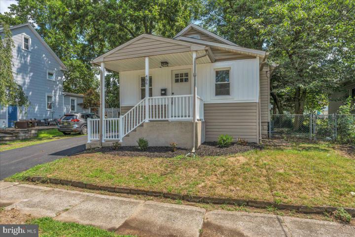 Photo of 406 Austin Avenue, Barrington NJ