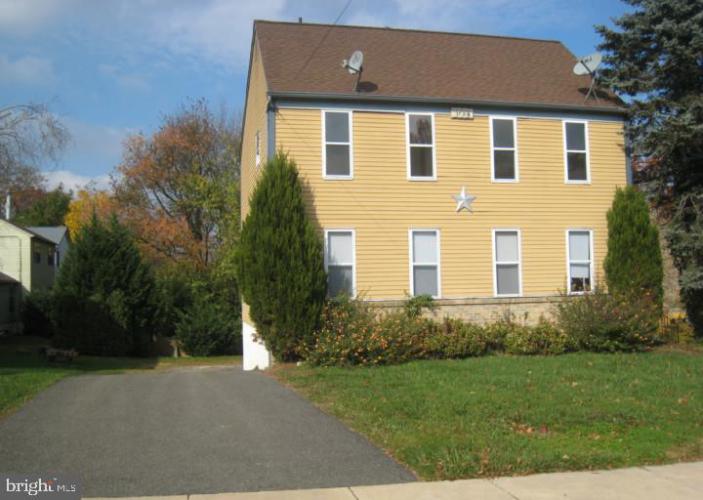 Photo of 37 W Lakeview Avenue