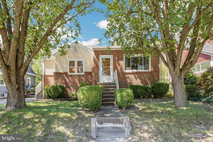 Photo of 126 E Linden Avenue, Lindenwold NJ