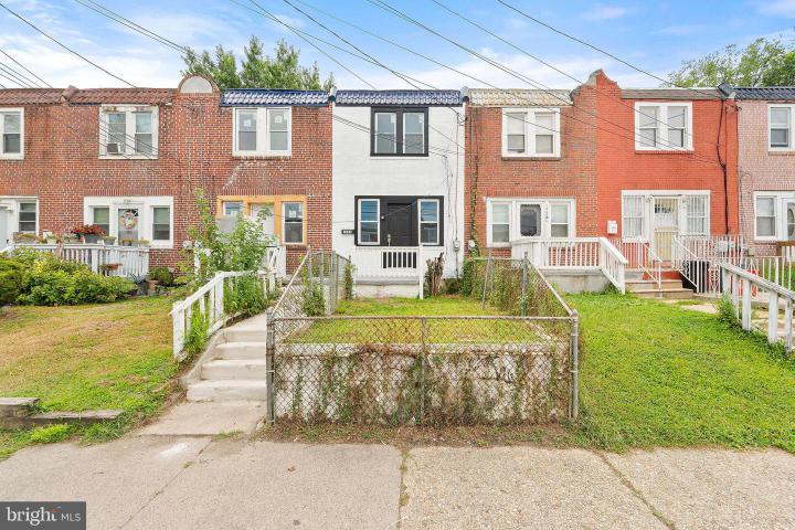 Photo of 1263 S Merrimac Road