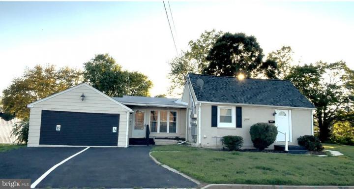 Photo of 304 W Evesham Road, Glendora NJ