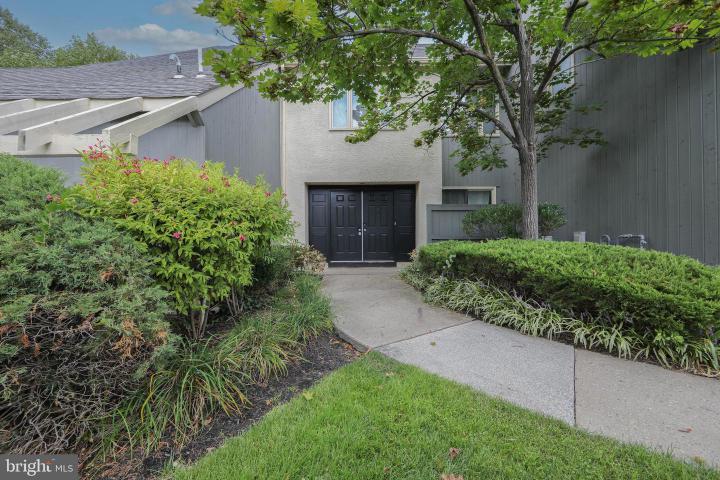 Photo of 911 Chanticleer, Cherry Hill NJ
