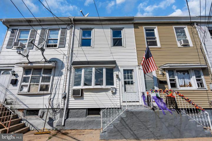 Photo of 911 George Street, Gloucester City NJ