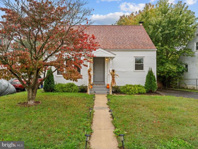 Photo of 114 E Jefferson Avenue