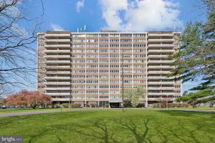 Photo of 410 Barclay Towers, Cherry Hill NJ