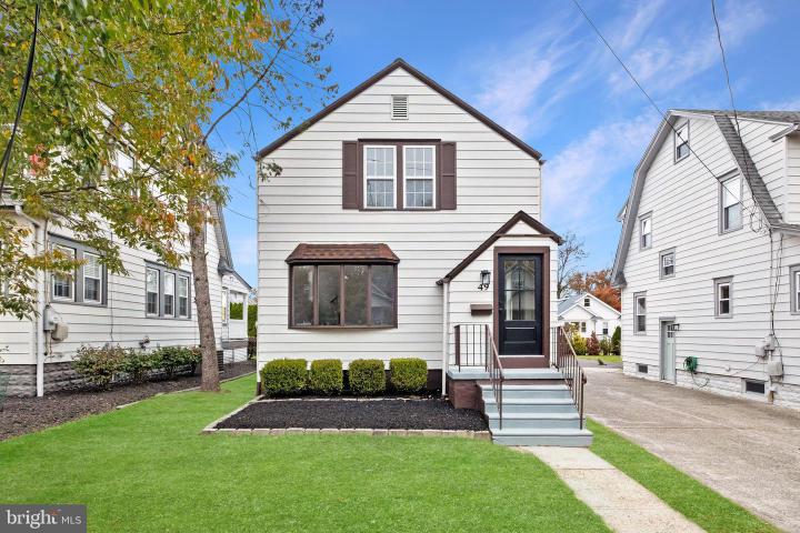 Photo of 49 E Greenwood Avenue