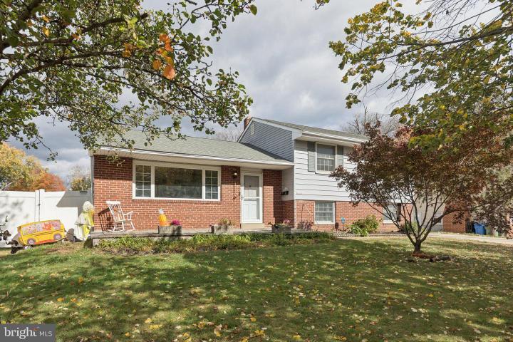 Photo of 407 Yorkshire Road, Cherry Hill NJ