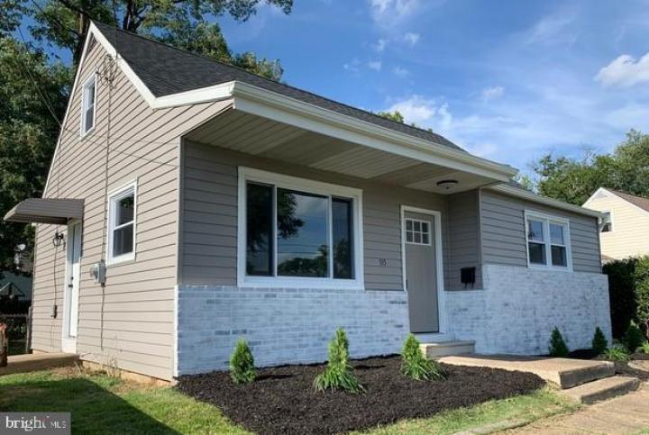 Photo of 515 Cloverdale Road