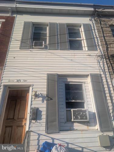 Photo of 759 Mount Vernon Street
