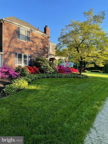 Photo of 239 Hopkins Road