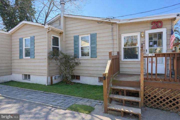 Photo of 20 Etlon Avenue