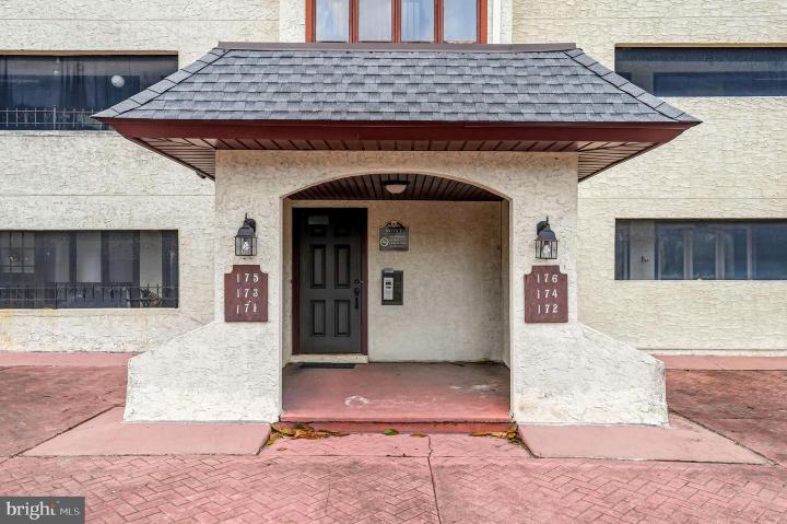 Photo of 171 Centura