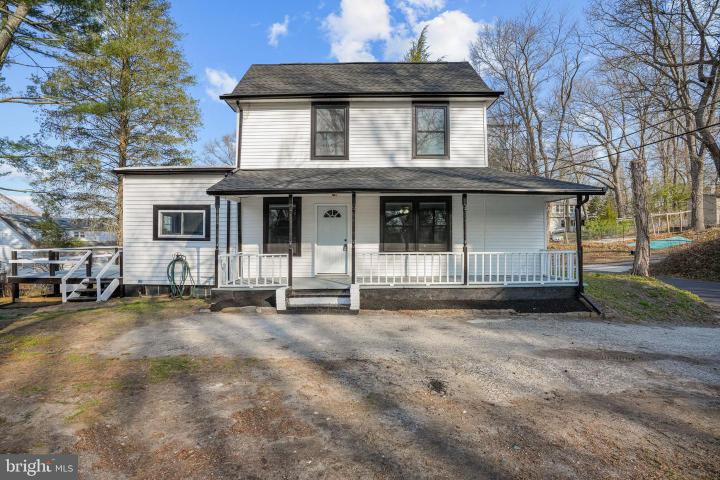 Photo of 218 Lake Avenue