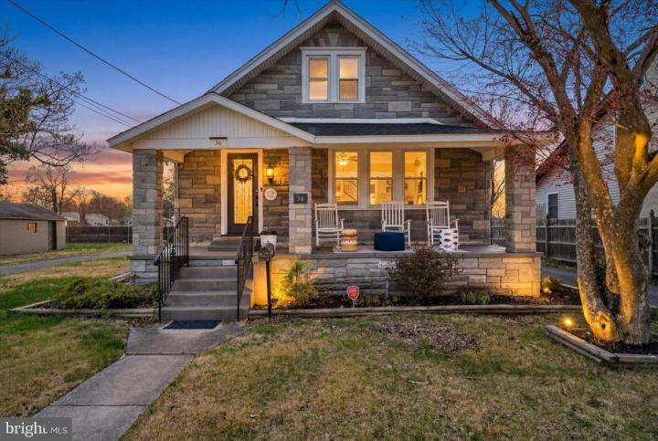 Photo of 36 Cressmont Avenue