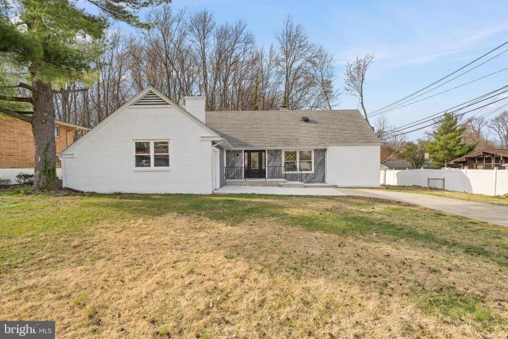 Photo of 301 Hialeah Drive