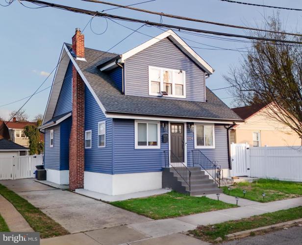 Photo of 104 Pacific Avenue
