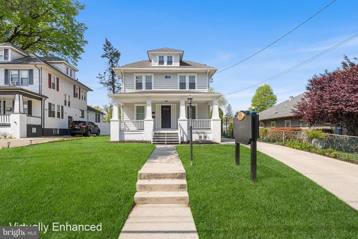 Photo of 212 White Horse