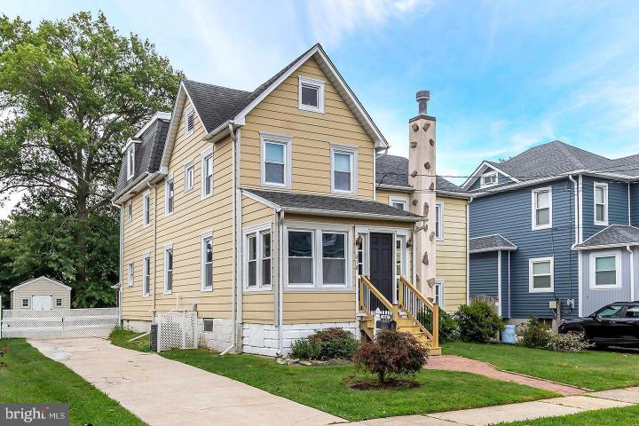 Photo of 218 Kingston Avenue