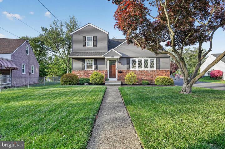 Photo of 537 Dewey Parker Avenue