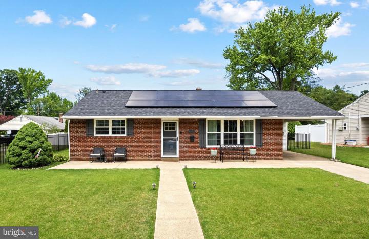 Photo of 234 Bradley Avenue