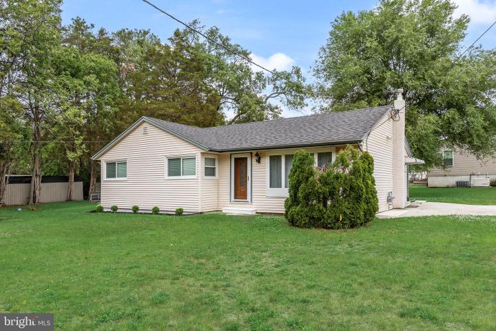 Photo of 925 Lower Landing Road