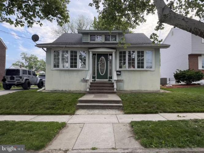 Photo of 1749 W River Drive