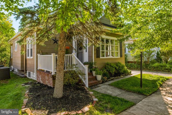 Photo of 307 Johnson Avenue
