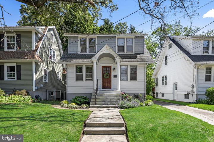 Photo of 110 Woodbine Avenue