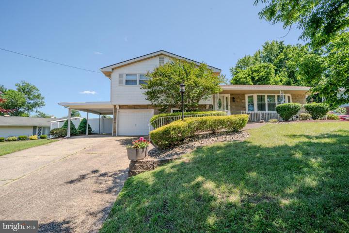 Photo of 420 Jamaica Drive