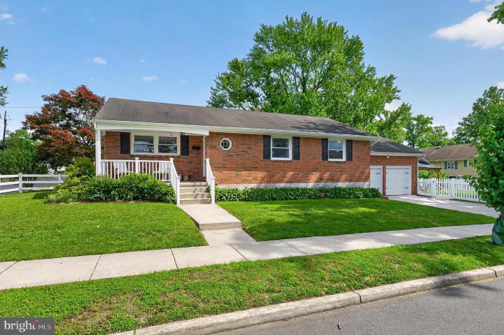 Photo of 200 Edgewood Avenue