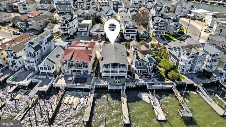 Photo of 195 W 17th Street 1